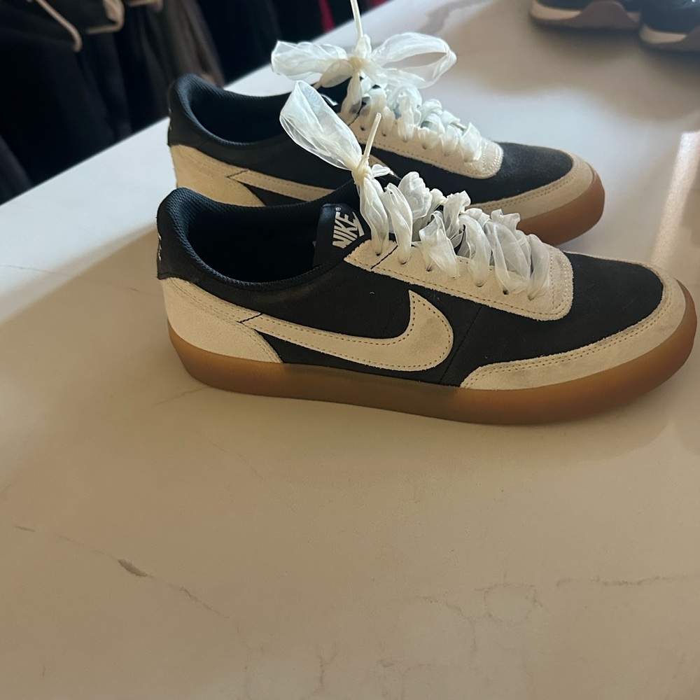 Nike Black and White Low-Top Sneakers Killshot 2.0